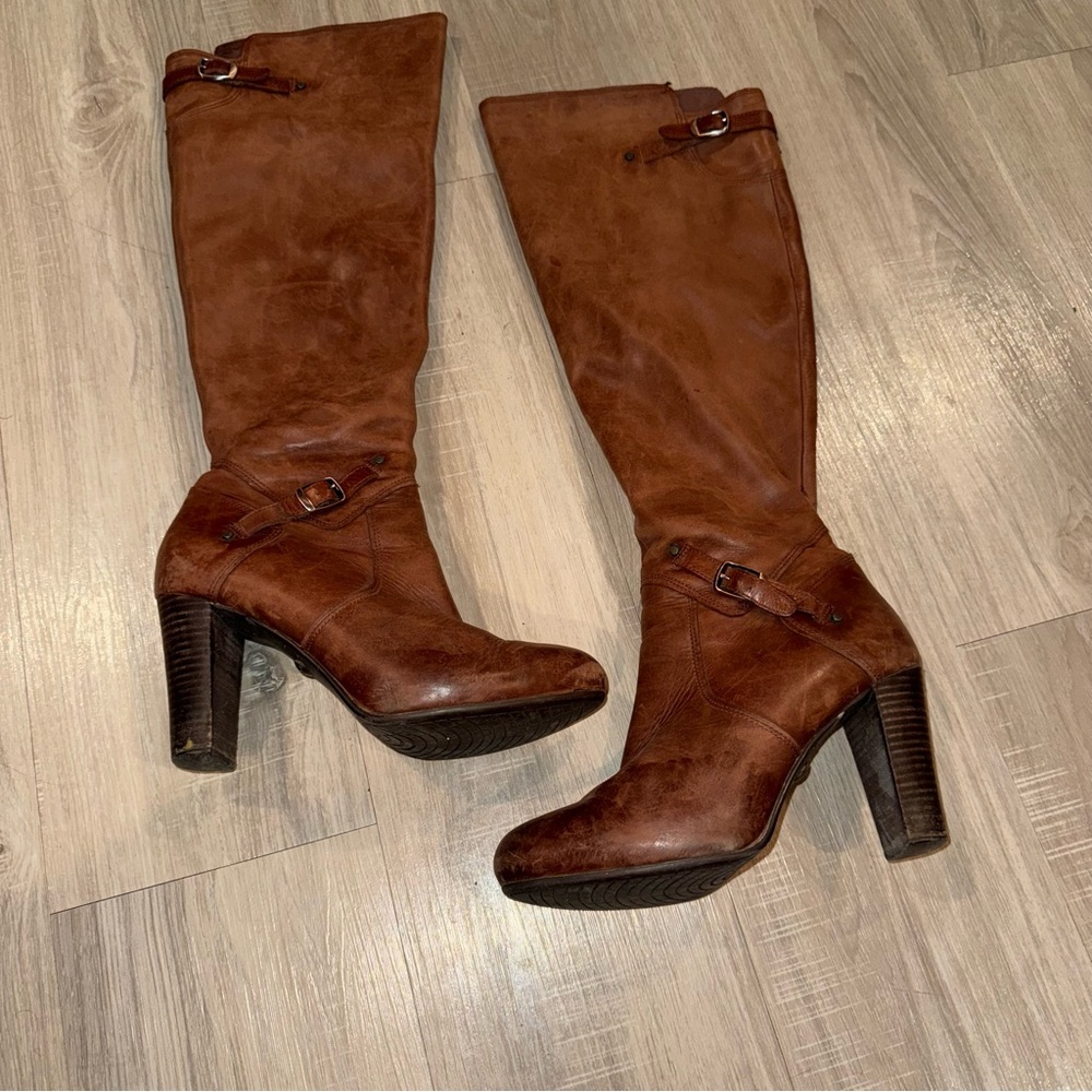Ugg brown over the knee heeled winter boots Size 9